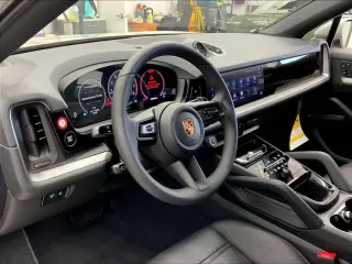 2026 Porsche Cayenne Coup Base - Photo 29