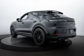2026 Porsche Cayenne Coup S E-Hybrid - Photo 21