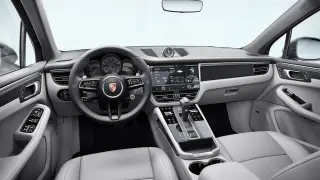 2026 Porsche Macan - Photo 29