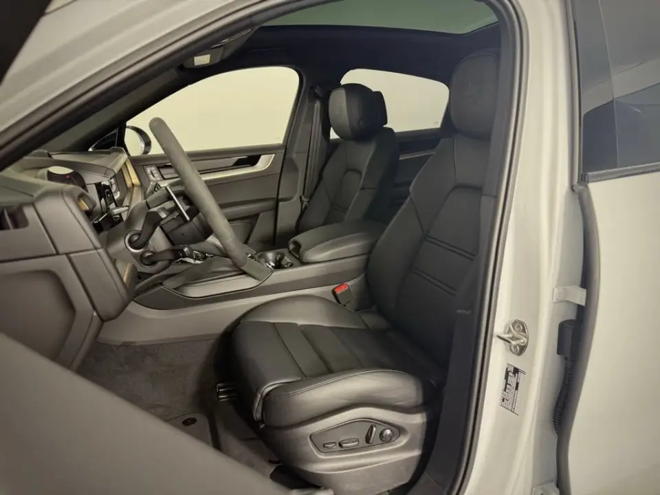 2026 Porsche Cayenne Coup Base - Photo 39