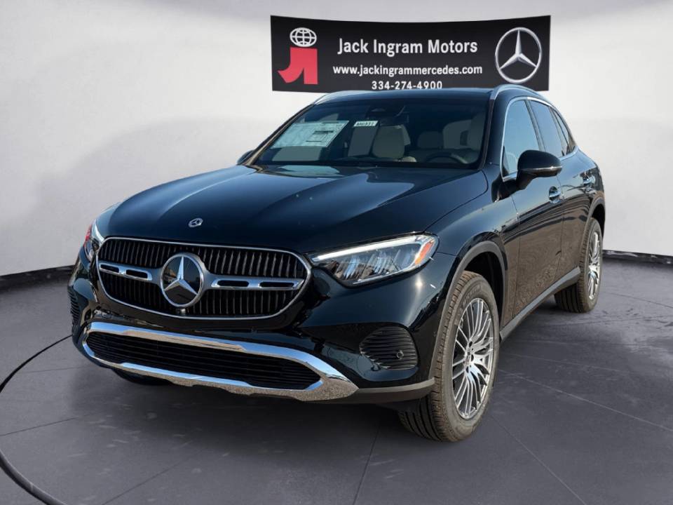 2026 Mercedes-Benz GLC Base