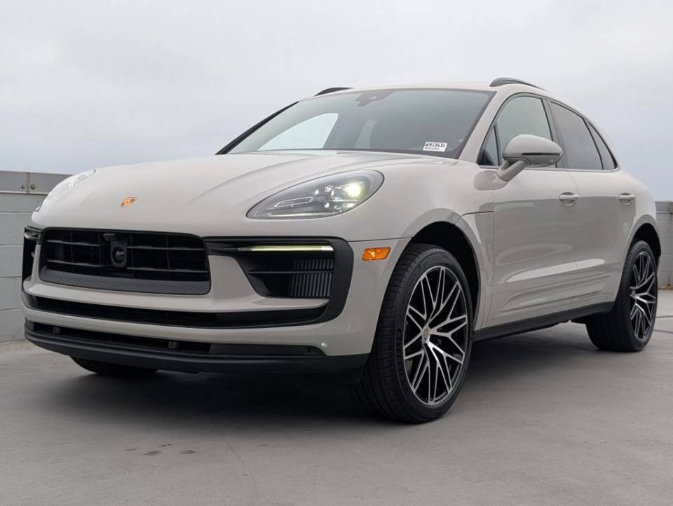 2026 Porsche Macan