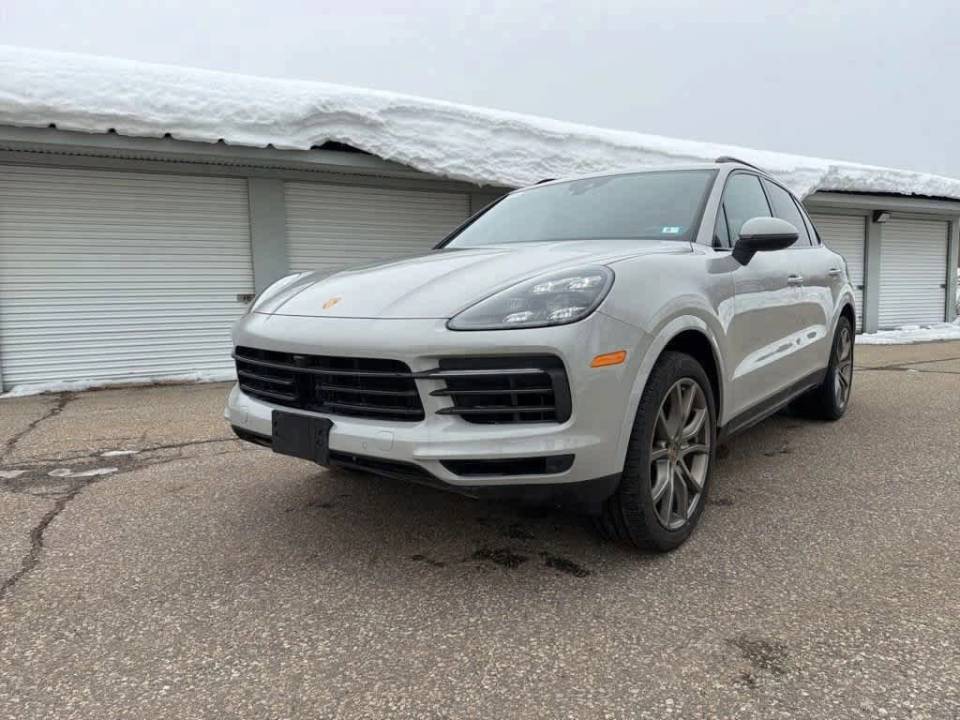 2022 Porsche Cayenne Platinum Edition