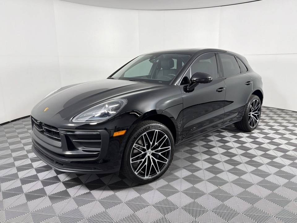 2026 Porsche Macan
