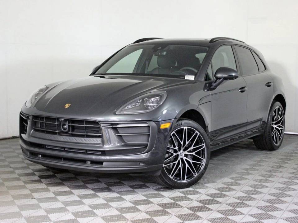 2026 Porsche Macan