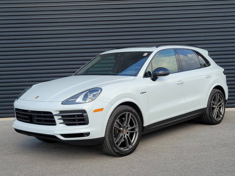 2023 Porsche Cayenne Platinum Edition