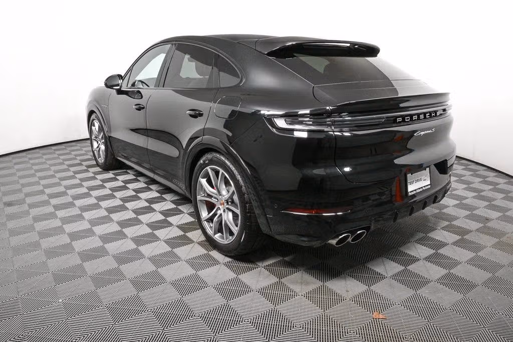 2025 Porsche Cayenne Coup S E-Hybrid - Photo 20