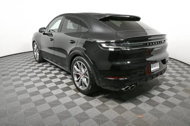 2025 Porsche Cayenne Coup S E-Hybrid - Photo 22