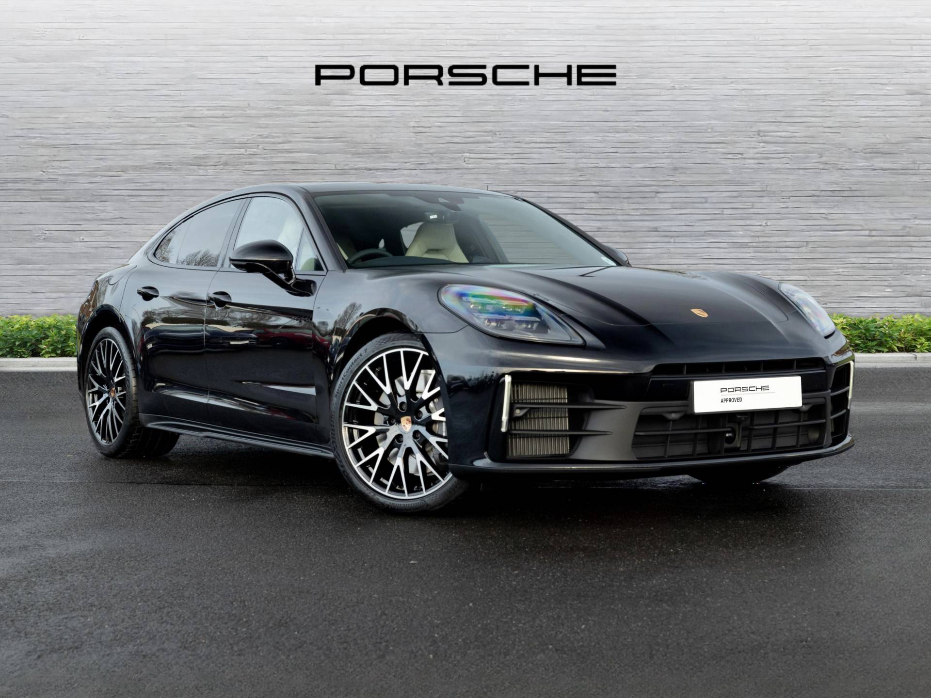Panamera 4 E-Hybrid, photo 1 of 91