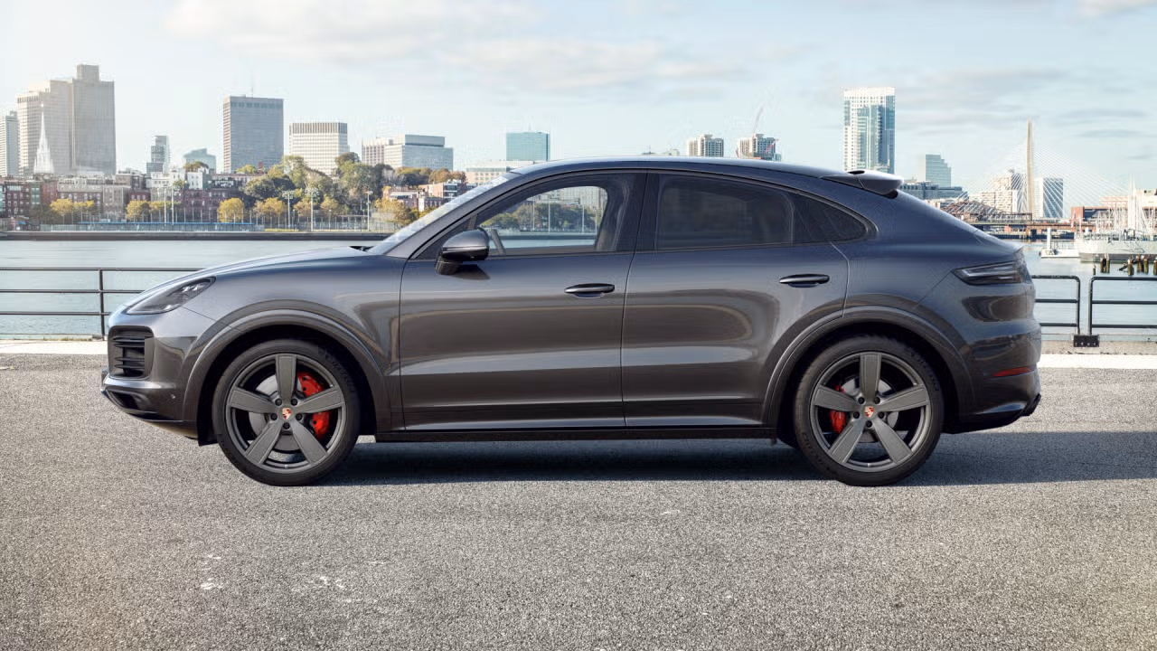 2022 Porsche Cayenne GTS Coupe