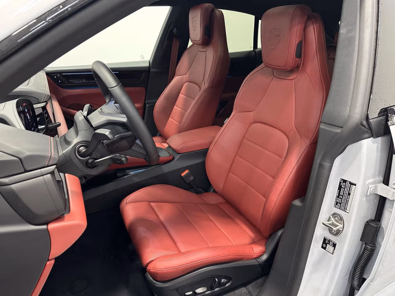 2026 Porsche Macan S - Photo 36