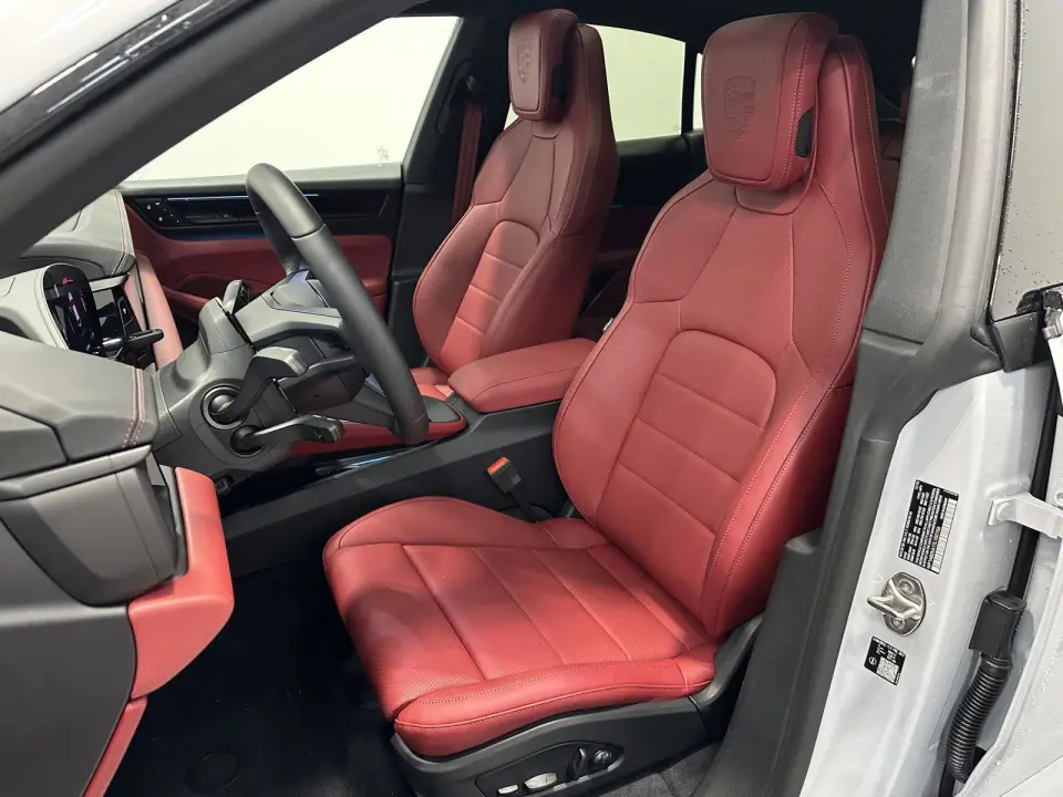 2026 Porsche Macan S - Photo 39