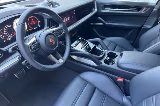 2026 Porsche Cayenne Coup GTS - Photo 25