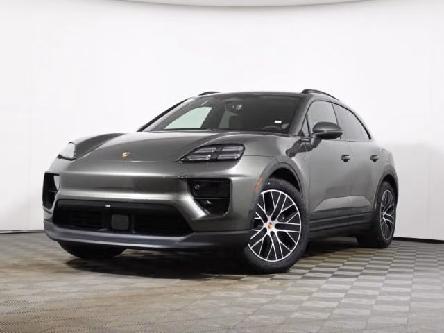 Used 2026 Porsche Macan Base with VIN WP1AA2XA5TL000702 for sale in Warwick, RI