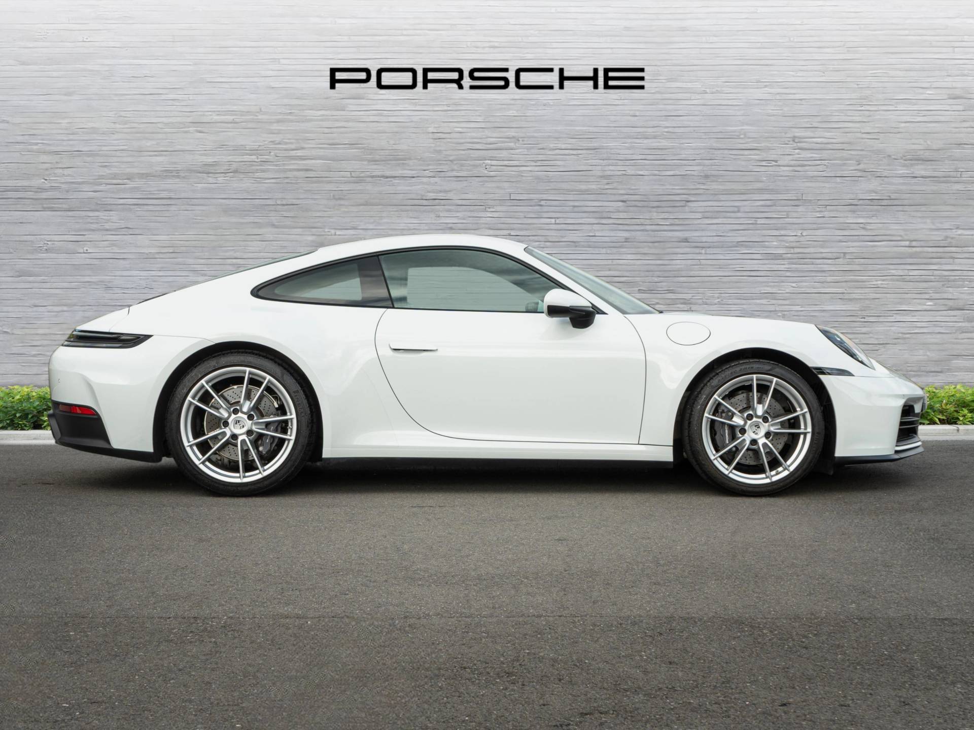 911 Carrera, photo 2 of 46