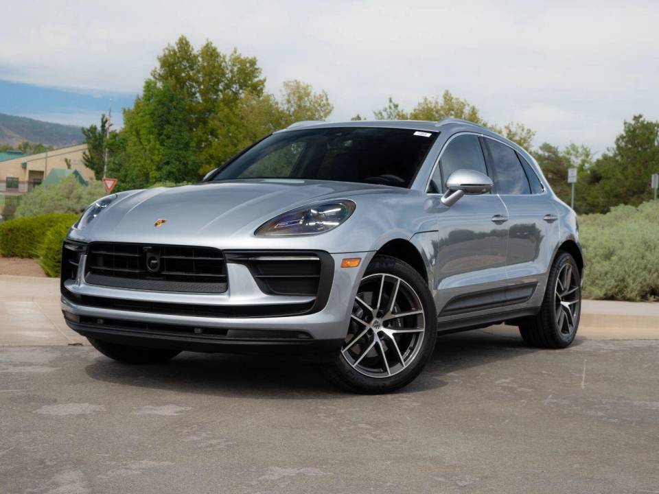 2026 Porsche Macan