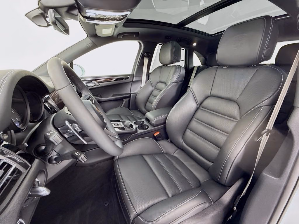 2026 Porsche Macan S - Photo 36