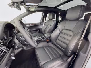 2026 Porsche Macan S - Photo 33