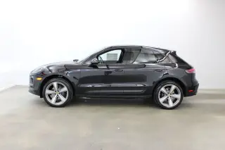 2025 Porsche Macan - Photo 13