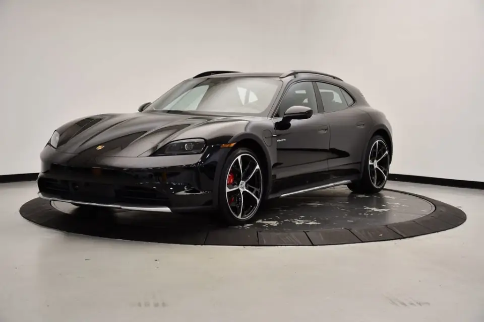 2025 Porsche Taycan S - Photo 7