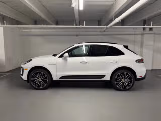 2026 Porsche Macan - Photo 9