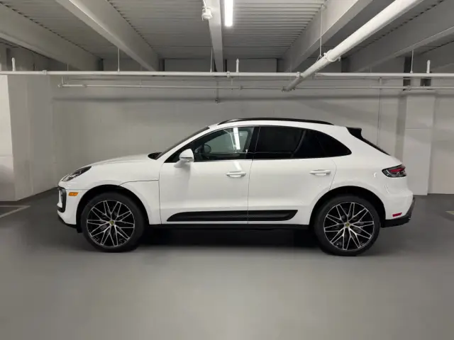 2026 Porsche Macan - Photo 14