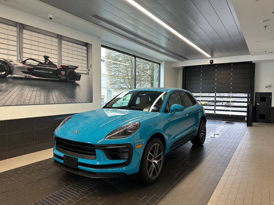 2022 Porsche Macan S