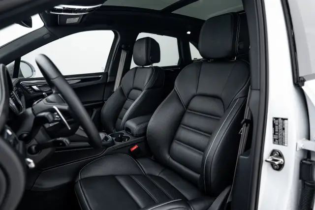 2026 Porsche Macan S - Photo 38
