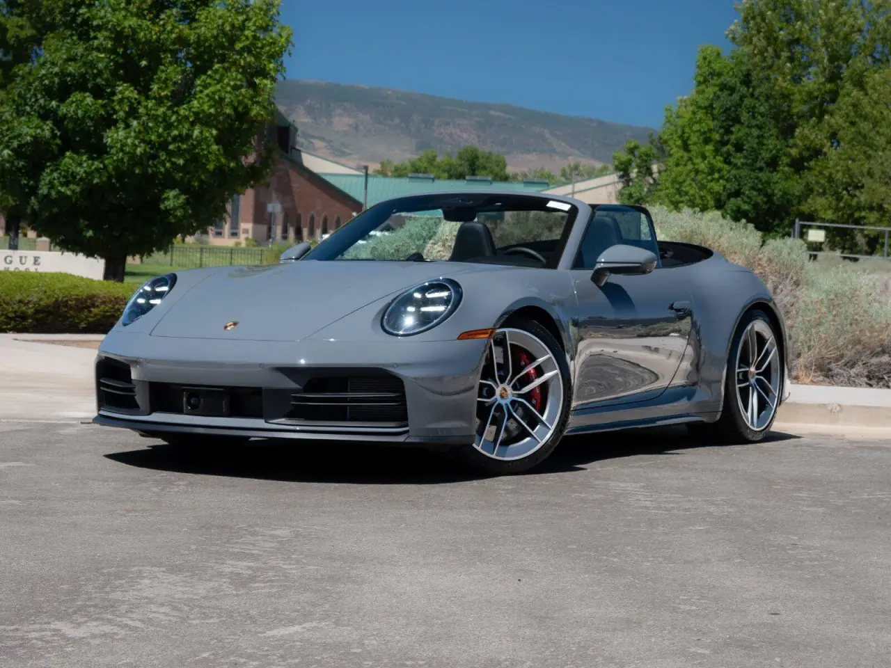 2026 Porsche 911 Carrera 4S