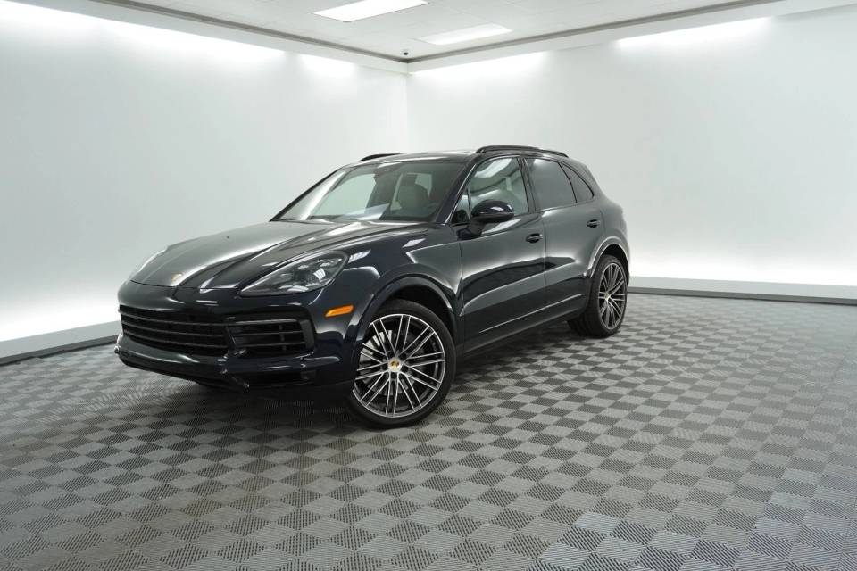 2023 Porsche Cayenne Platinum Edition