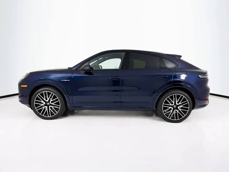 2026 Porsche Cayenne Coup E-Hybrid - Photo 15