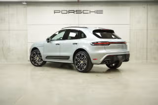 2026 Porsche Macan T - Photo 17