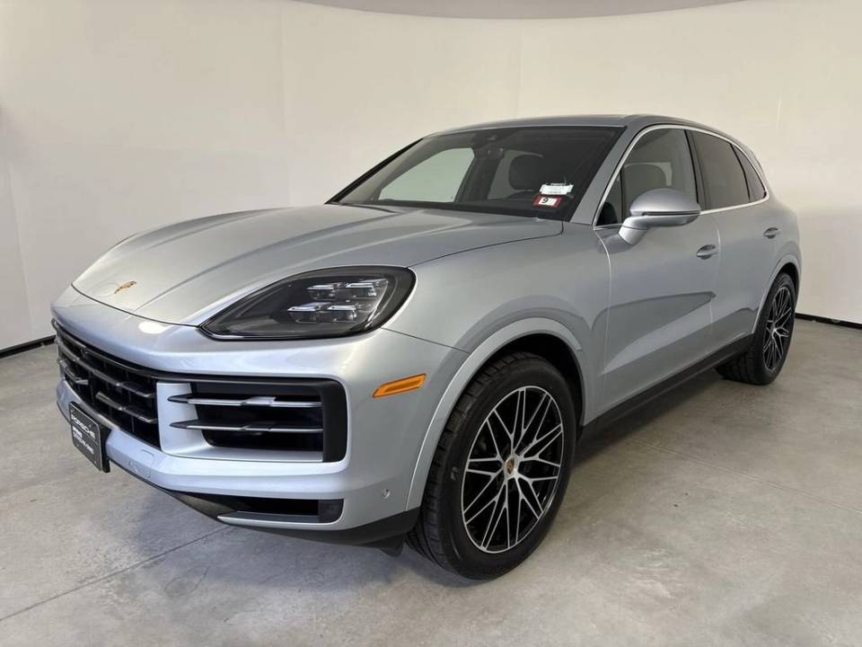 2025 Porsche Cayenne Base
