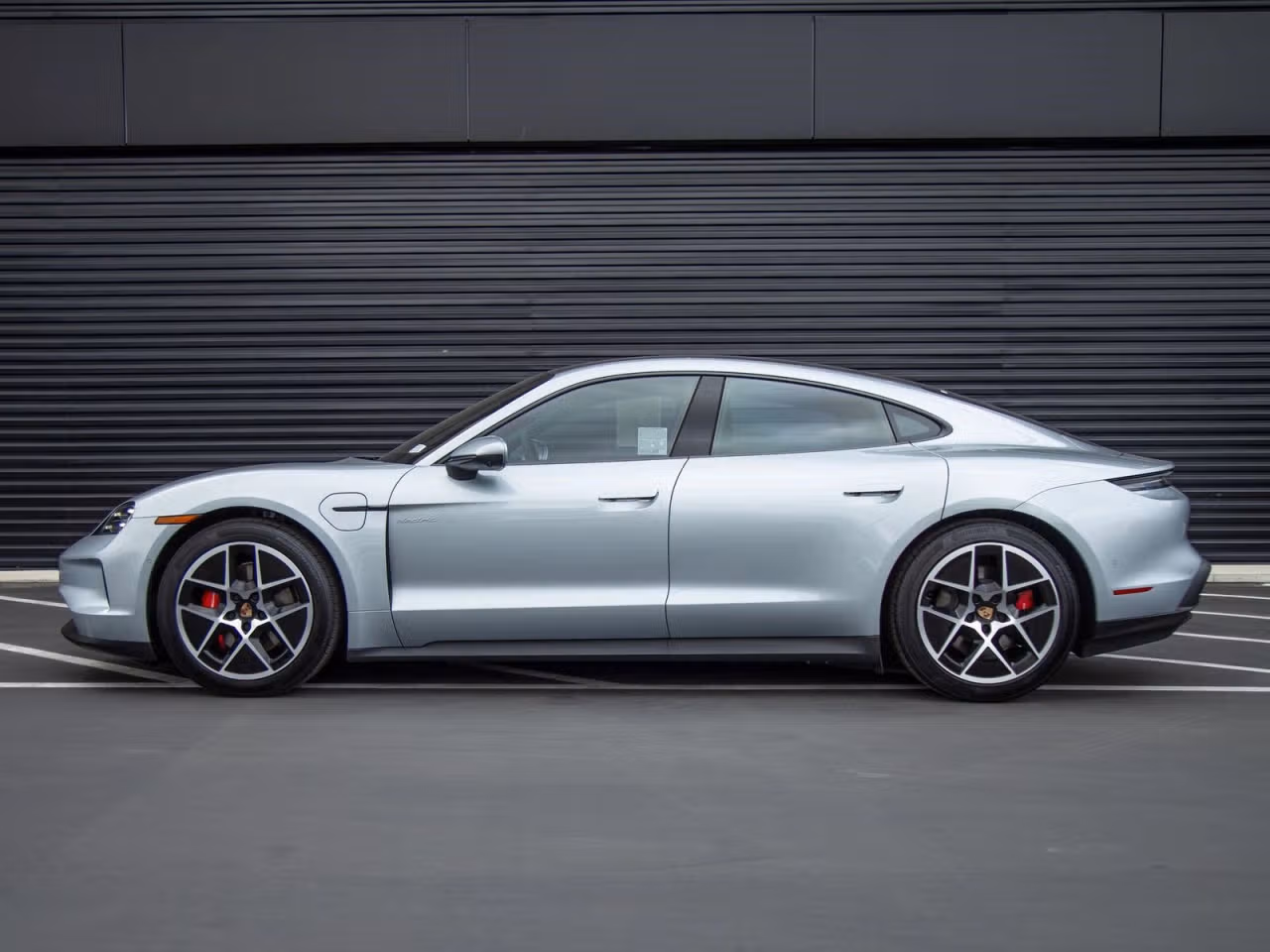 2026 Porsche Taycan S - Photo 12