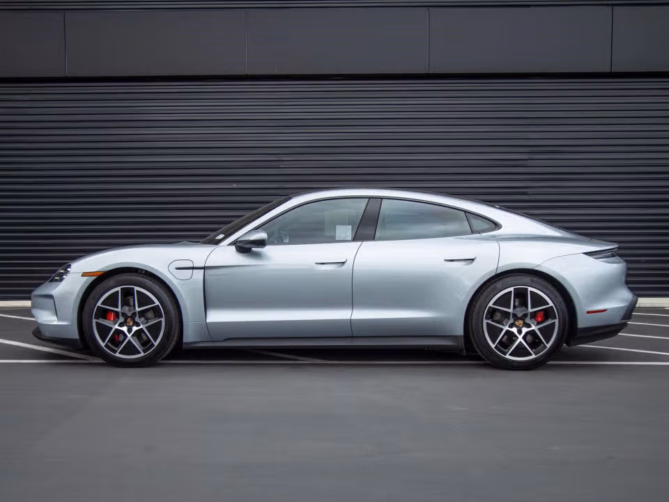 2026 Porsche Taycan S - Photo 11
