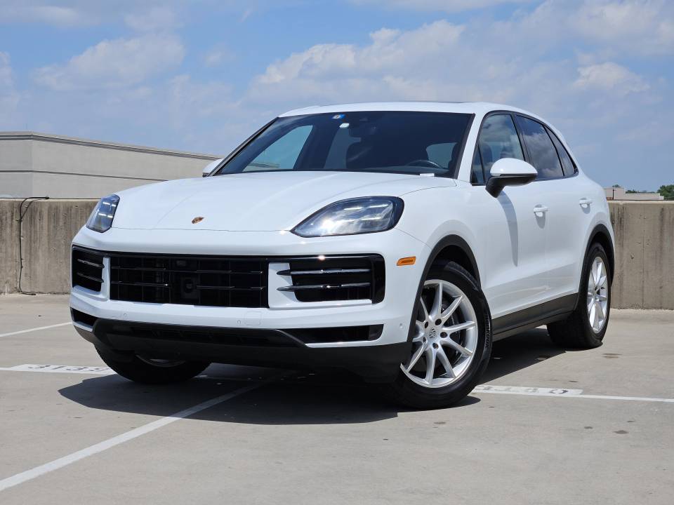 2024 Porsche Cayenne Base