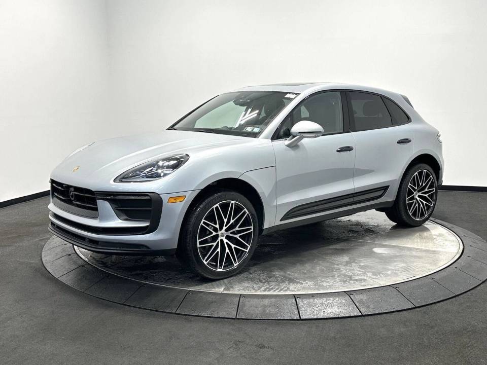 2026 Porsche Macan T