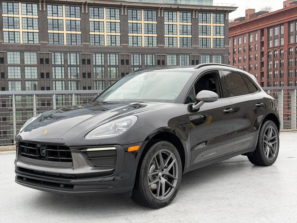 2026 Porsche Macan
