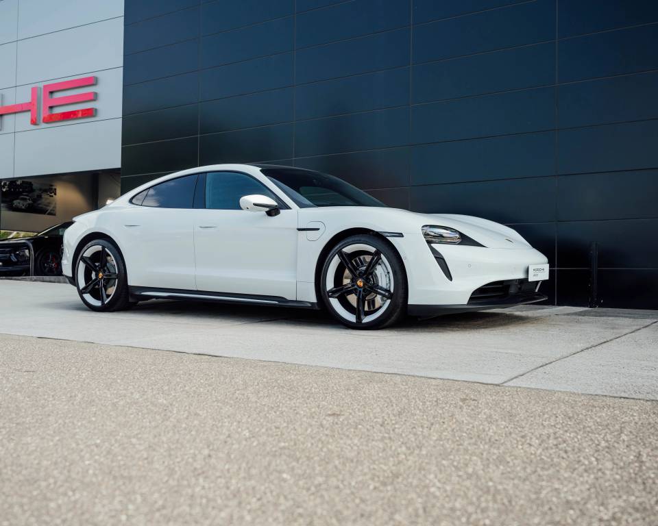 Used Porsche Taycan 4S for sale at Porsche Centre Brighton