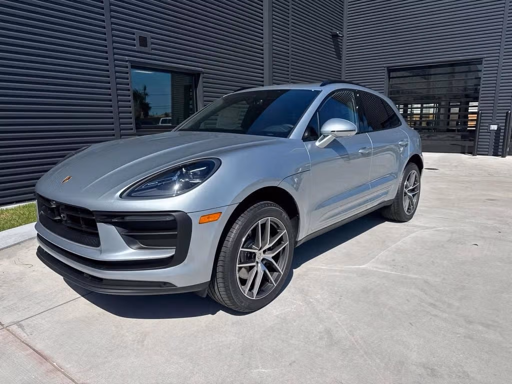 2026 Porsche Macan