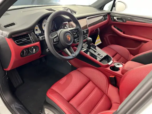 2026 Porsche Macan GTS - Photo 30
