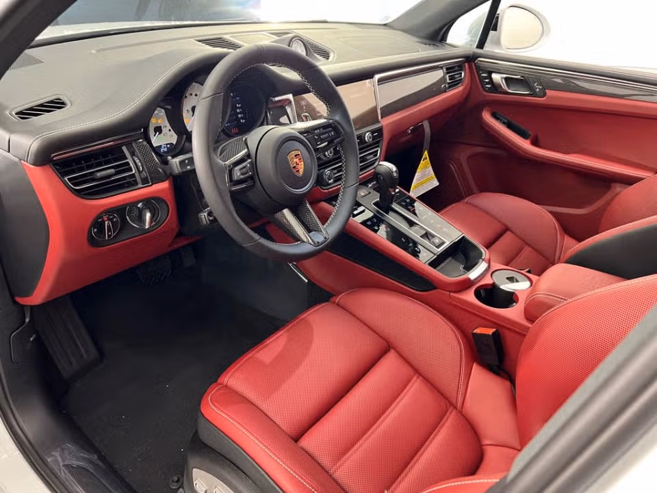 2026 Porsche Macan GTS - Photo 27