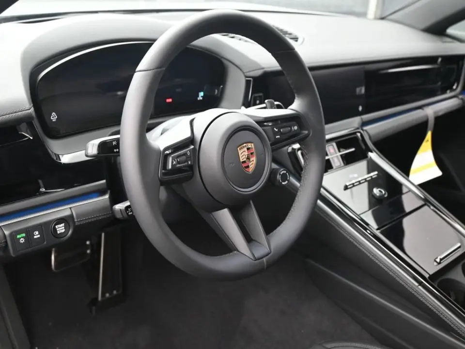 2025 Porsche Panamera Base - Photo 39
