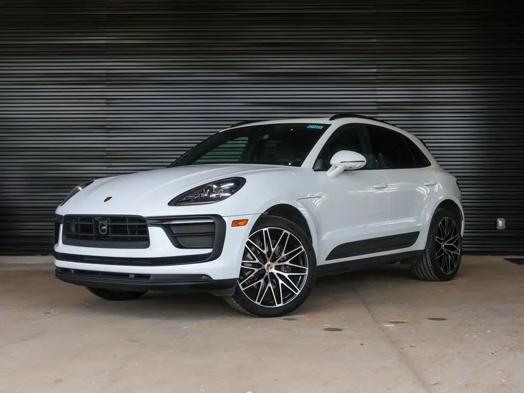 2026 Porsche Macan