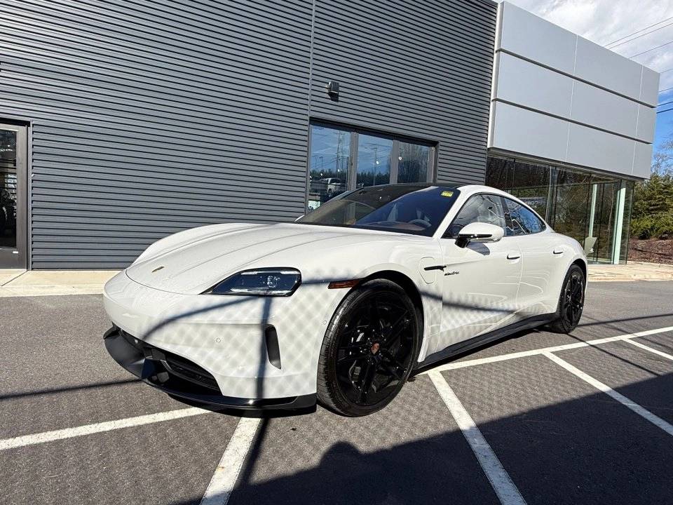 2026 Porsche Taycan