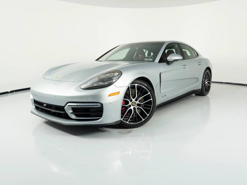 2022 Porsche Panamera