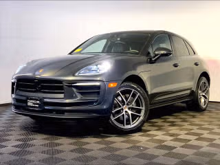 2024 Porsche Macan -'s photo