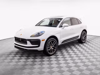 2026 Porsche Macan's photo