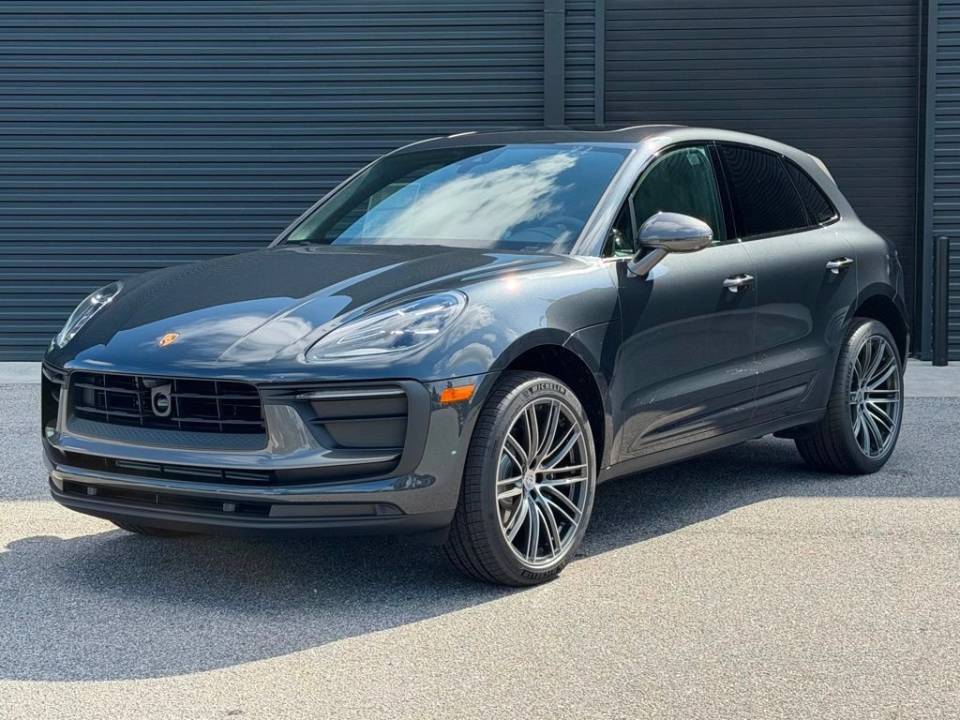 2026 Porsche Macan