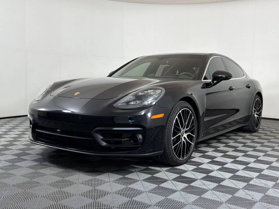2022 4 Platinum Edition (MY22)